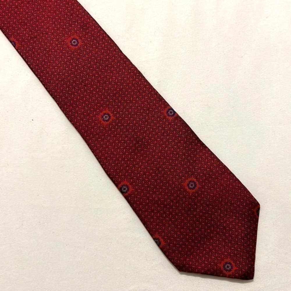 Andhurst tie. Made in USA. Imported fabric. 100% silk.